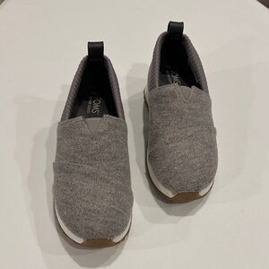 TOMS Alpargata Resident Women’s Gray Slip-Ons EUC